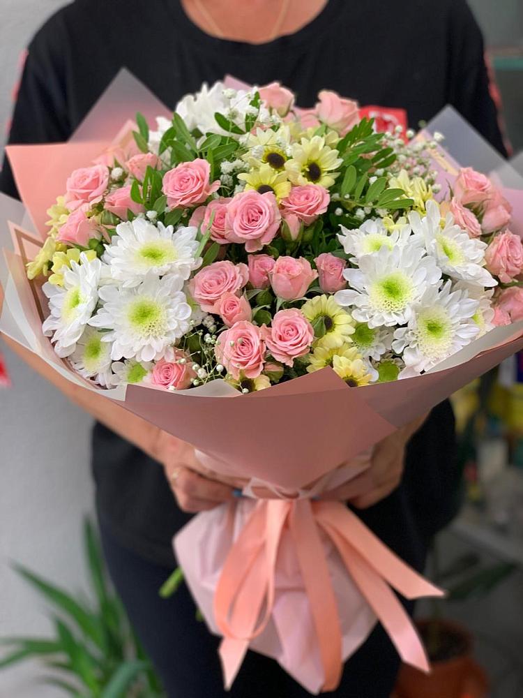 Букет цветов из: Розы и Хризантемы в Гаспре