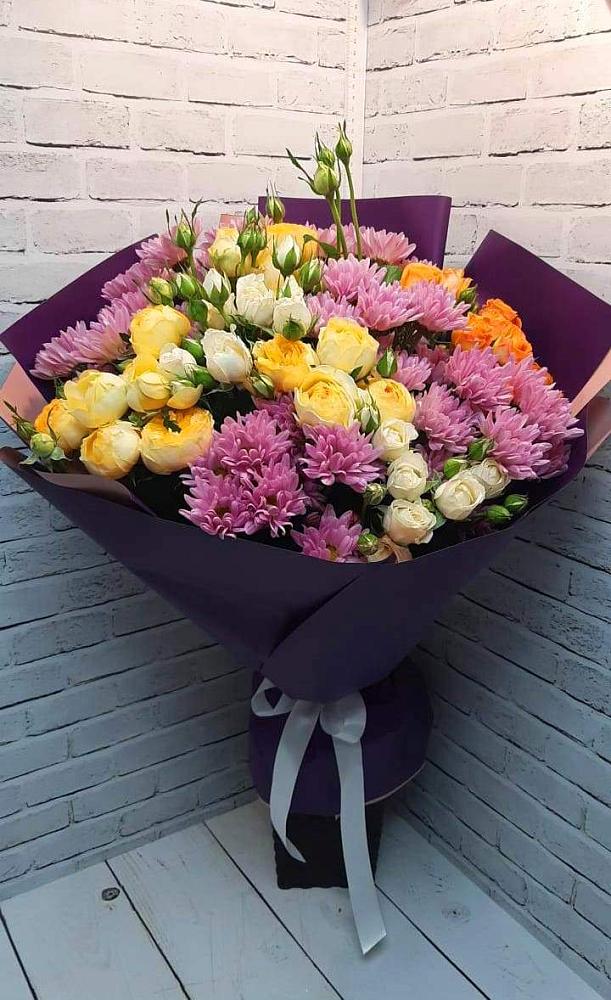 Букет цветов из: Хризантемы и Розы в Гаспре
