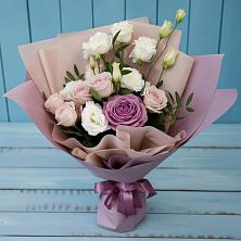 Букет цветов из:  Розы и Лизиантусы в Гаспре