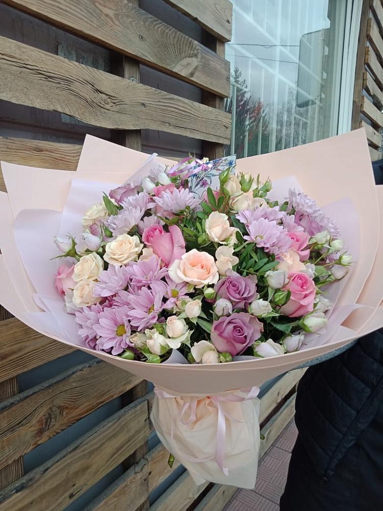 Букет цветов из: Розы и Хризантемы в Гаспре