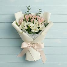 Букет цветов из:  Альстромерии в Гаспре