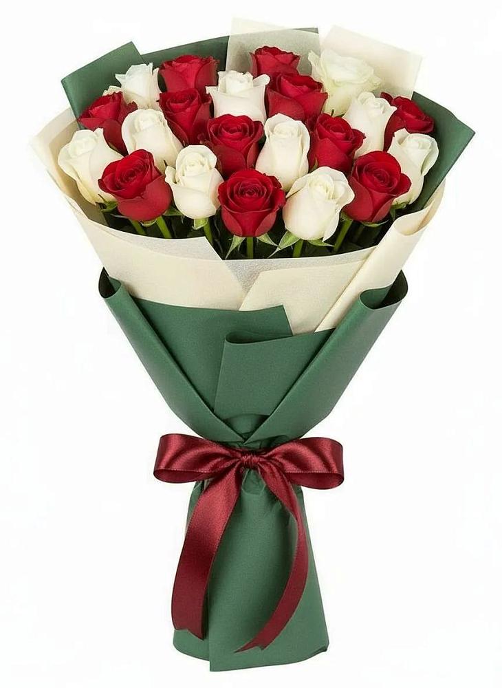 Букет Микс из красных и белых роз в Гаспре