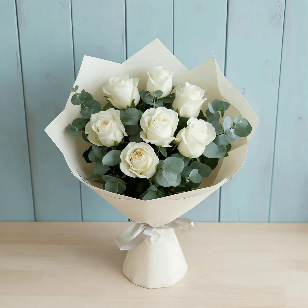 Букет Белые розы в Эвкалипте в Гаспре