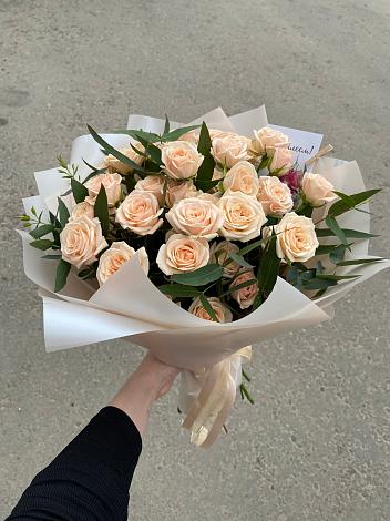 Букет Кремовые розы Латте в Гаспре