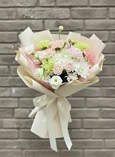 Букет цветов из:  Гвоздики, Розы, Лизиантусы и Хризантемы #REPLACE_PRED# Гаспре